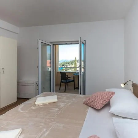 In With Sea View, Balcony, Air Conditioning, Wifi 4979-5 *