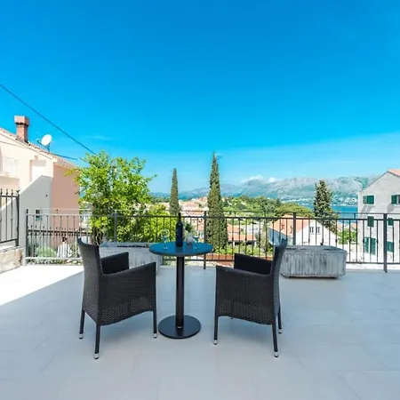 In With Sea View, Balcony, Air Conditioning, Wifi 4979-5