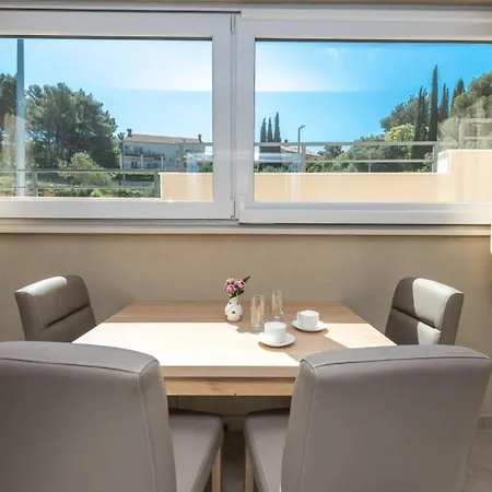In With Sea View, Balcony, Air Conditioning, Wifi 4979-5 Appartement